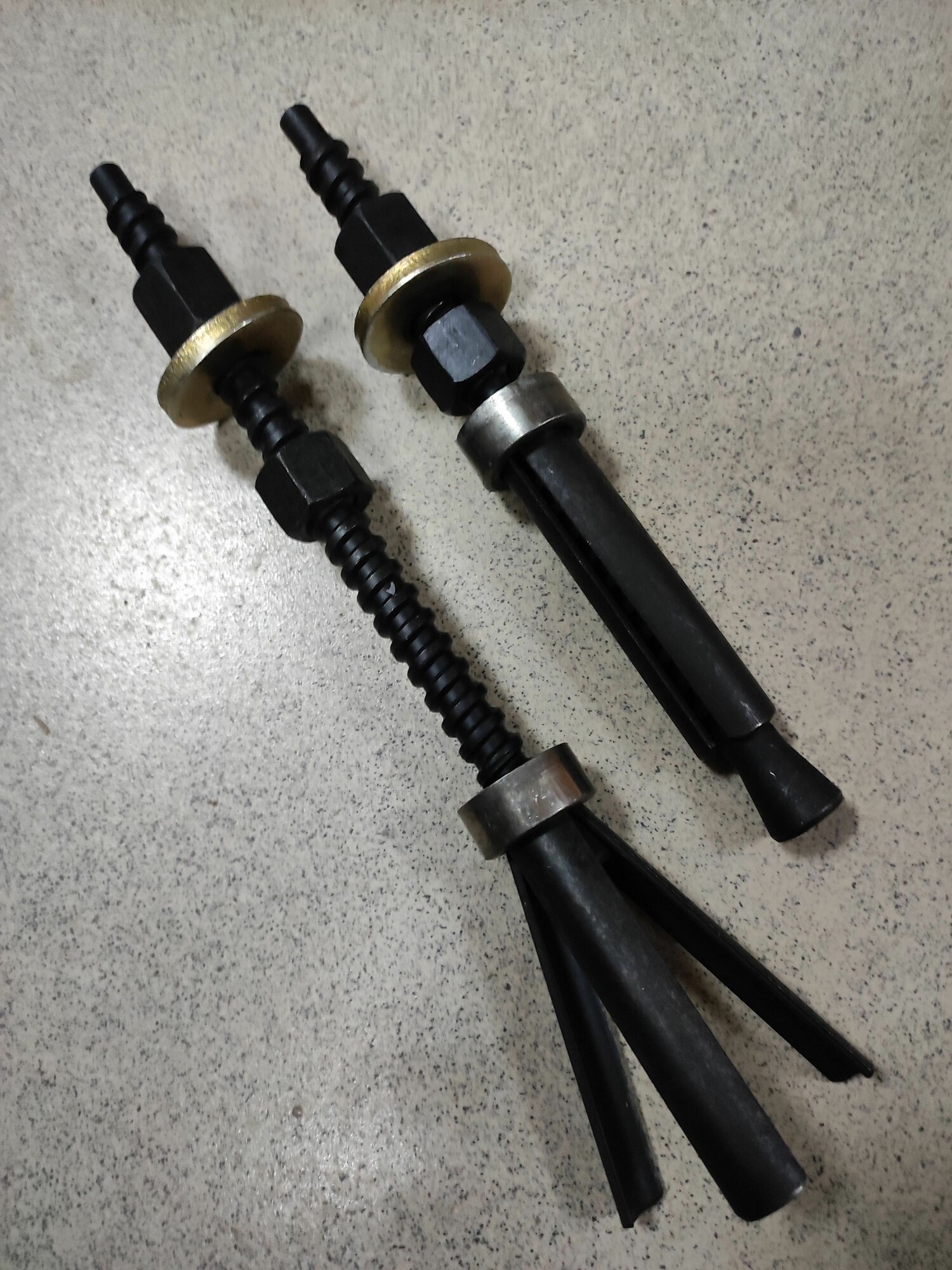 Анкерное крепление 2 штуки D16 для установки алмазного сверления "лепестковый" (три лепестка)