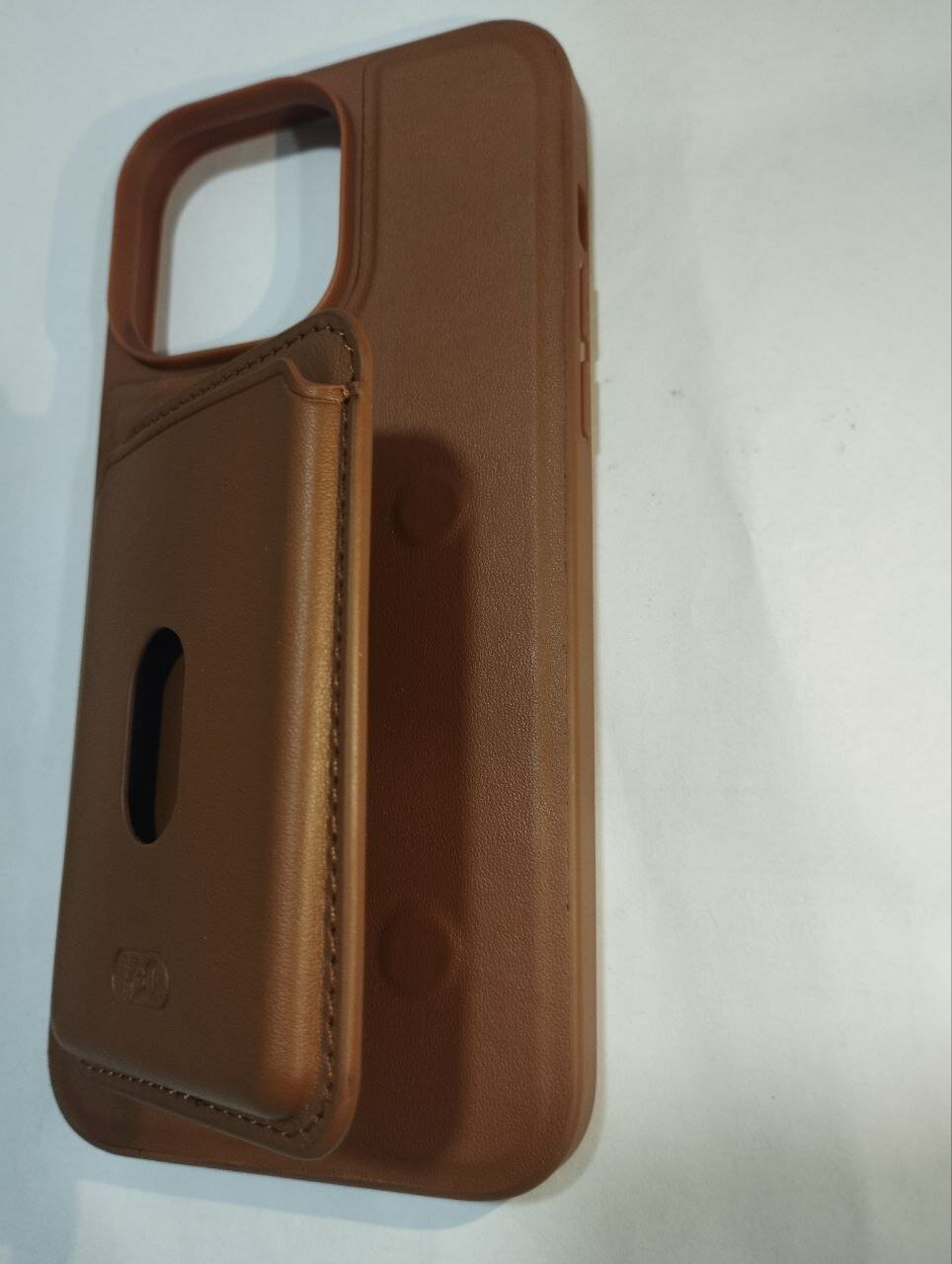 Задний чехол для iPhone 14 Pro Max с держателем для карт и подставкой (kickstand) — фото 1