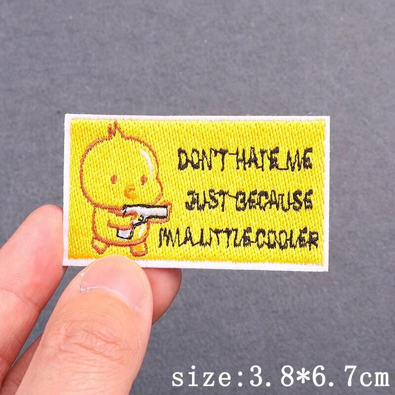 Нашивка вышитая "Don't Hate Me" с цыпленком, желтая, PE12512CT