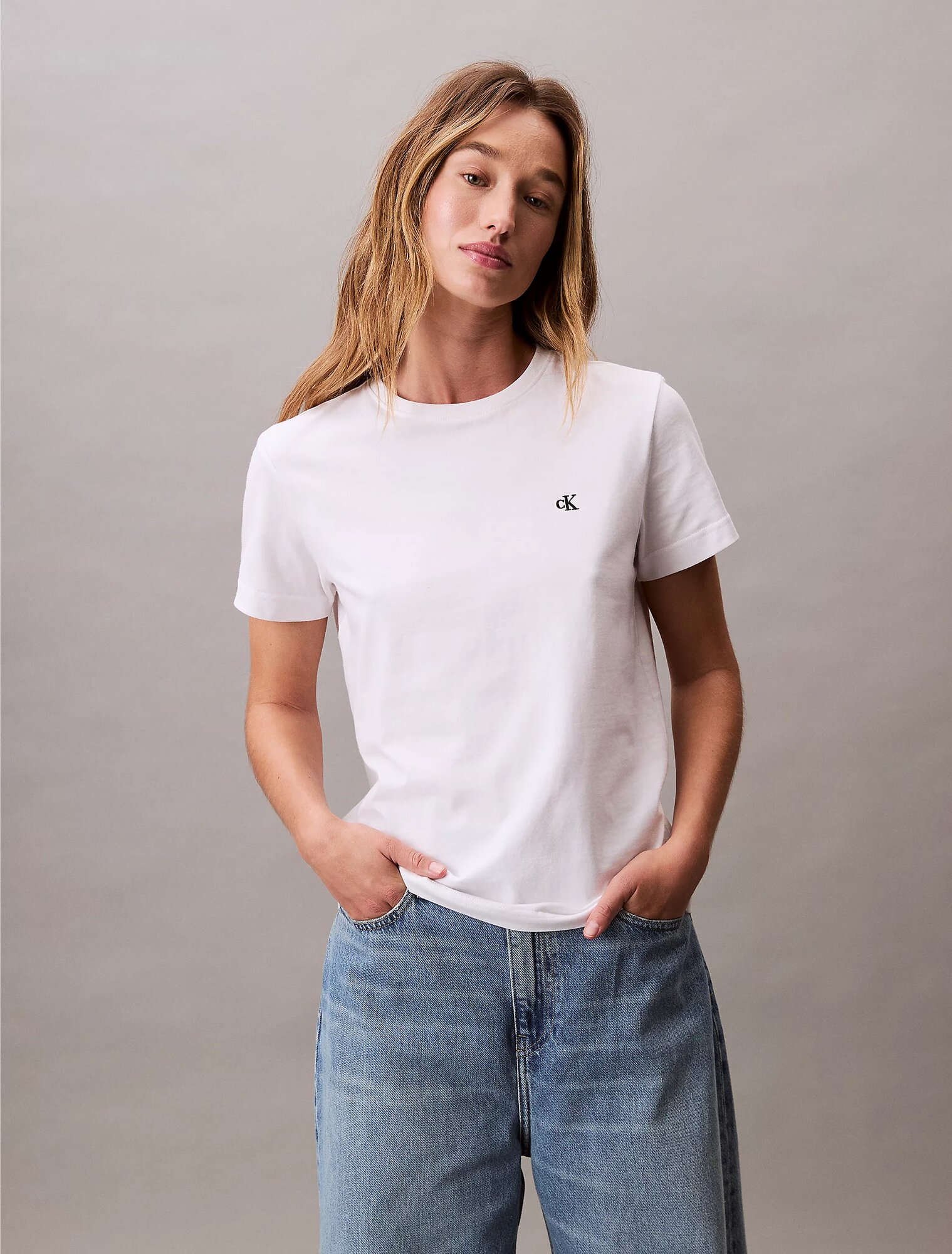 Футболка Essentials