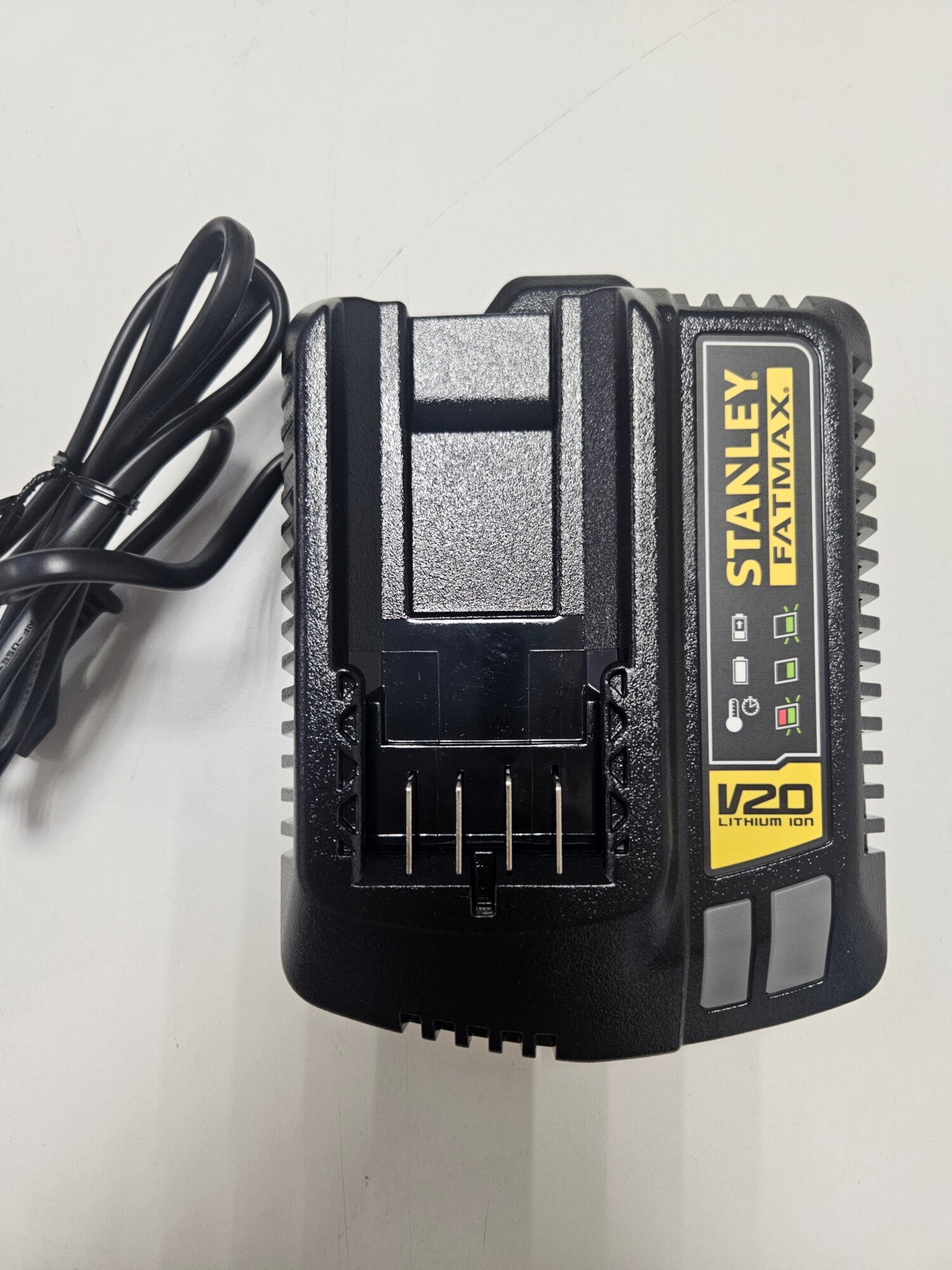 Зарядное устройство Stanley V20 Fatmax 18-20v оригинал