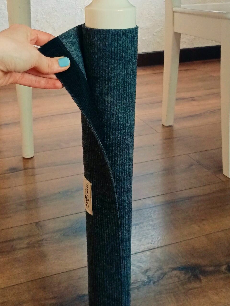 Изображение Когтеточка ХВОСТЯШ, на ножку, на липучке, для кошек и собак, 30x50 см