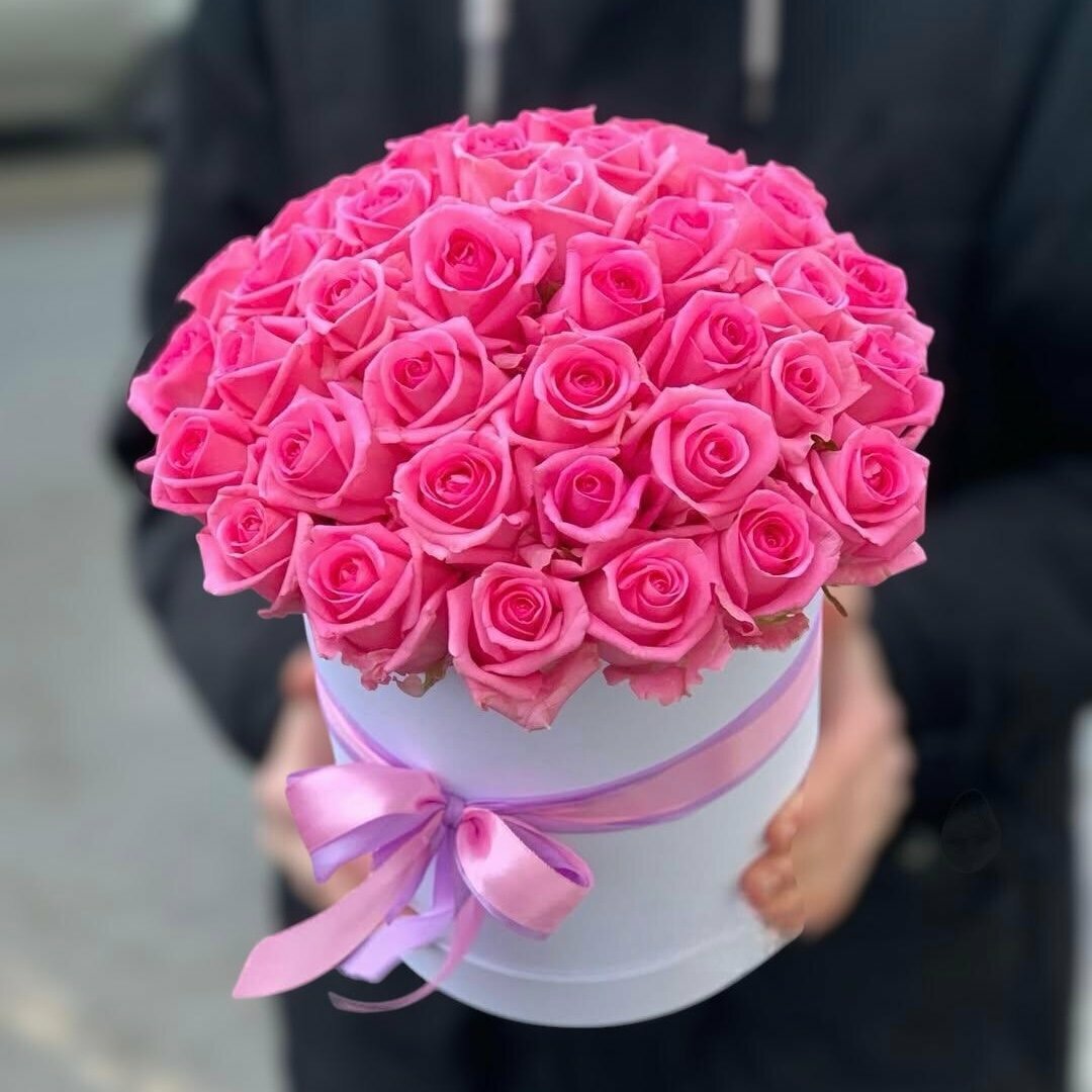 Букет из розовых роз 41 шт в шляпной коробке красивый букет цветов шикарный премиум цветы премиум букет