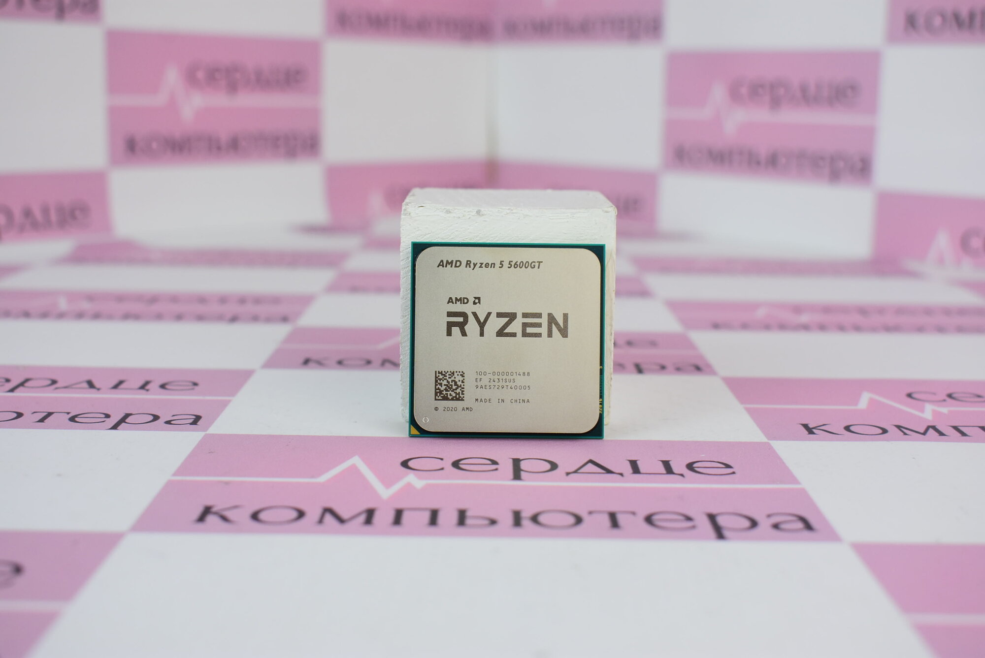 Процессор AMD Ryzen 5 5600GT, AM4, OEM, DDR4, 3600Mhz, L3 16Mb — фото 1