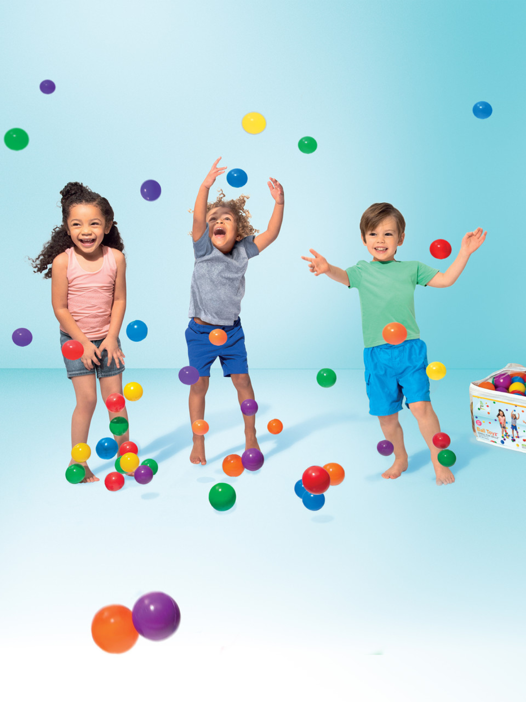 Набор пластиковых мячей Intex 49602, для игровых центров и сухих бассейнов, 100 штук, 6 цветов, 6,5см — фото 1
