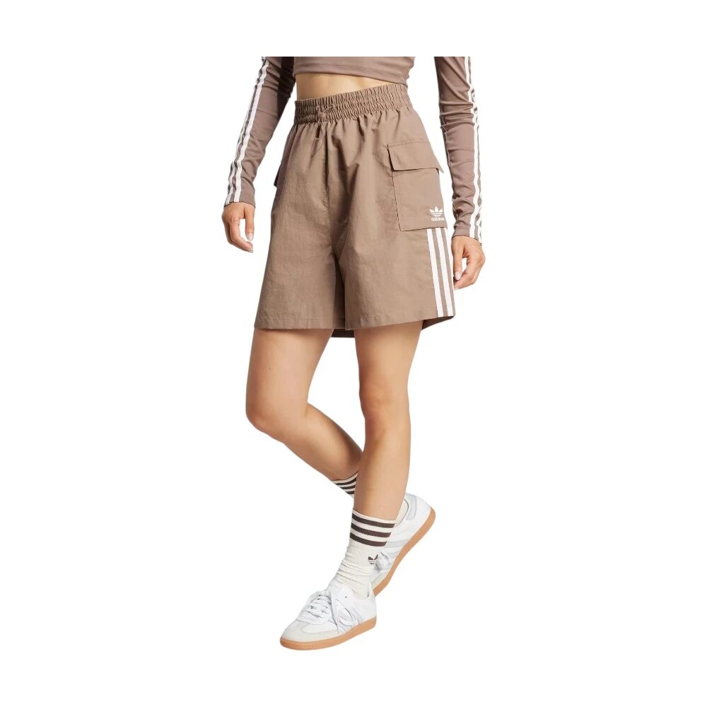 Шорты adidas, размер L