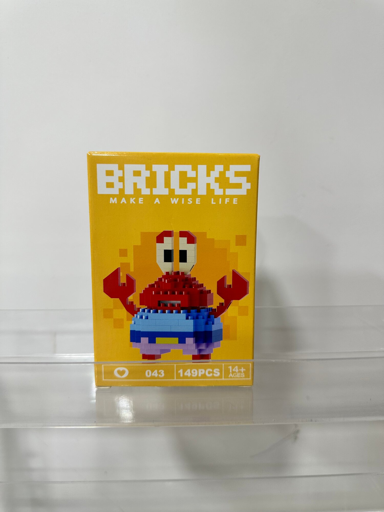 Мини-нано-конструктор в стиле персонажей Disney bricks Брикс . Развивает внимание, мелкую моторику и воображение.