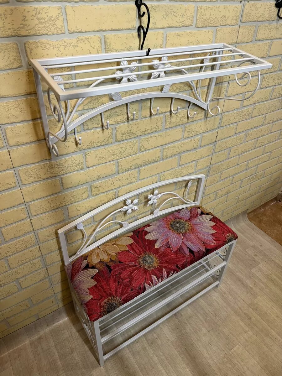 Кованая прихожая, вешалка + банкетка, Студия кованой мебели Нива, цвет красный бархат — фото 1