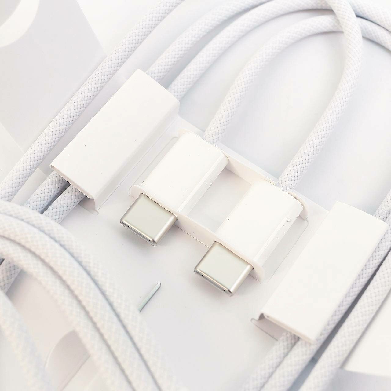 Оригинальный USB-C кабель Apple для iPhone 16 Pro Max, быстрая зарядка, 1м — фото 1