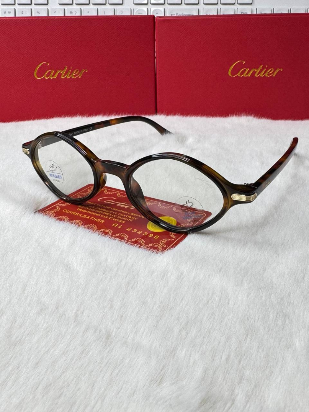 Солнцезащитные очки