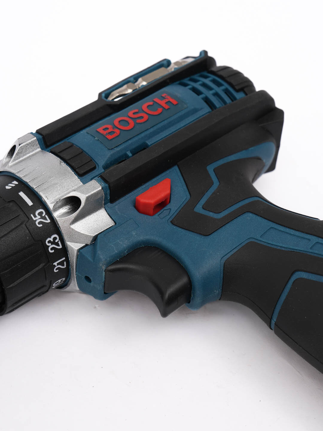 Шуруповёрт Bosch 48V, бесщёточный двигатель, 2 скорости, в кейсе, 2 аккумулятора — фото 1