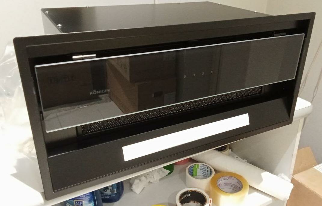Полновстраиваемая вытяжка Konigin Cosmic Black 60