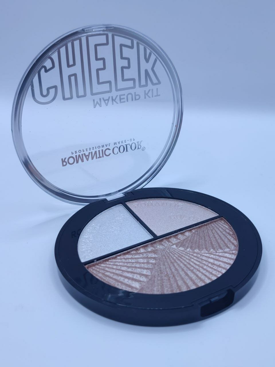 Палетка хайлайтеров "Cheek Make-Up Kit", Romantic Color, бренд — фото 1