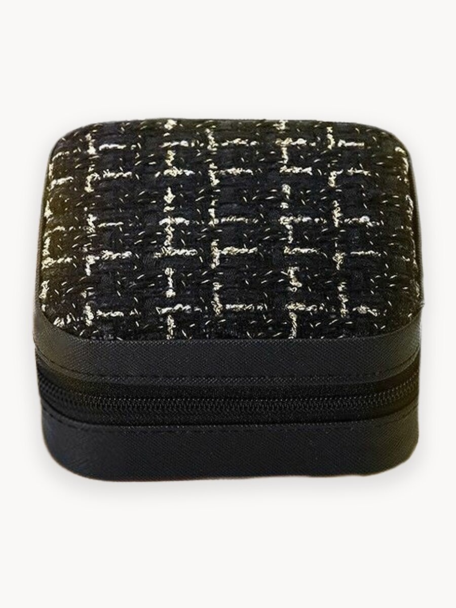 Швейный набор шкатулка на молнии в твердом стильном кейсе (Чёрный)