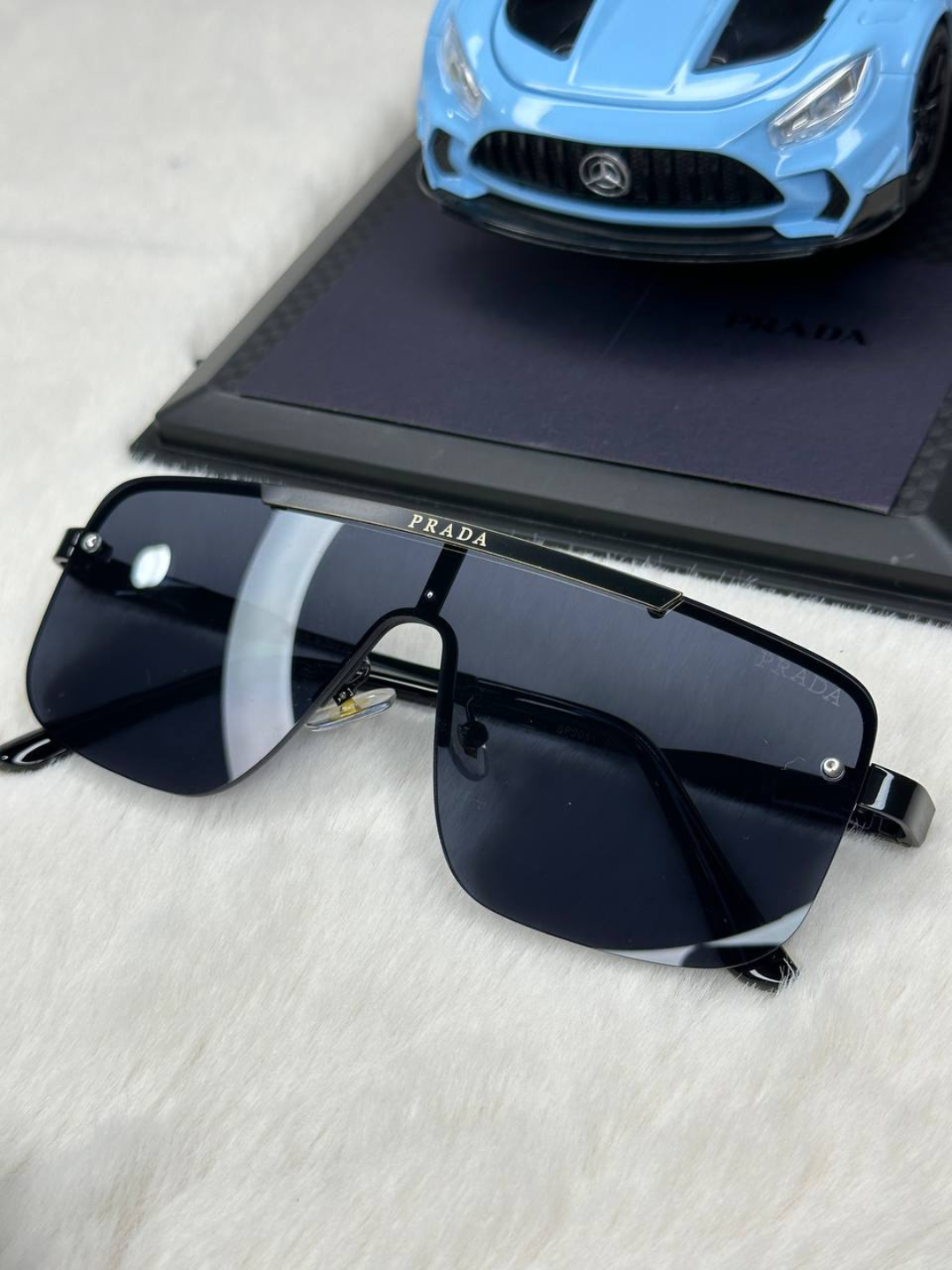 Солнцезащитные очки