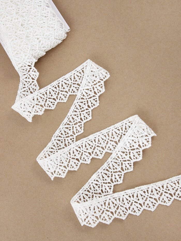 Кружево гипюровое, 30 мм, 9±0.5 м, цвет белый