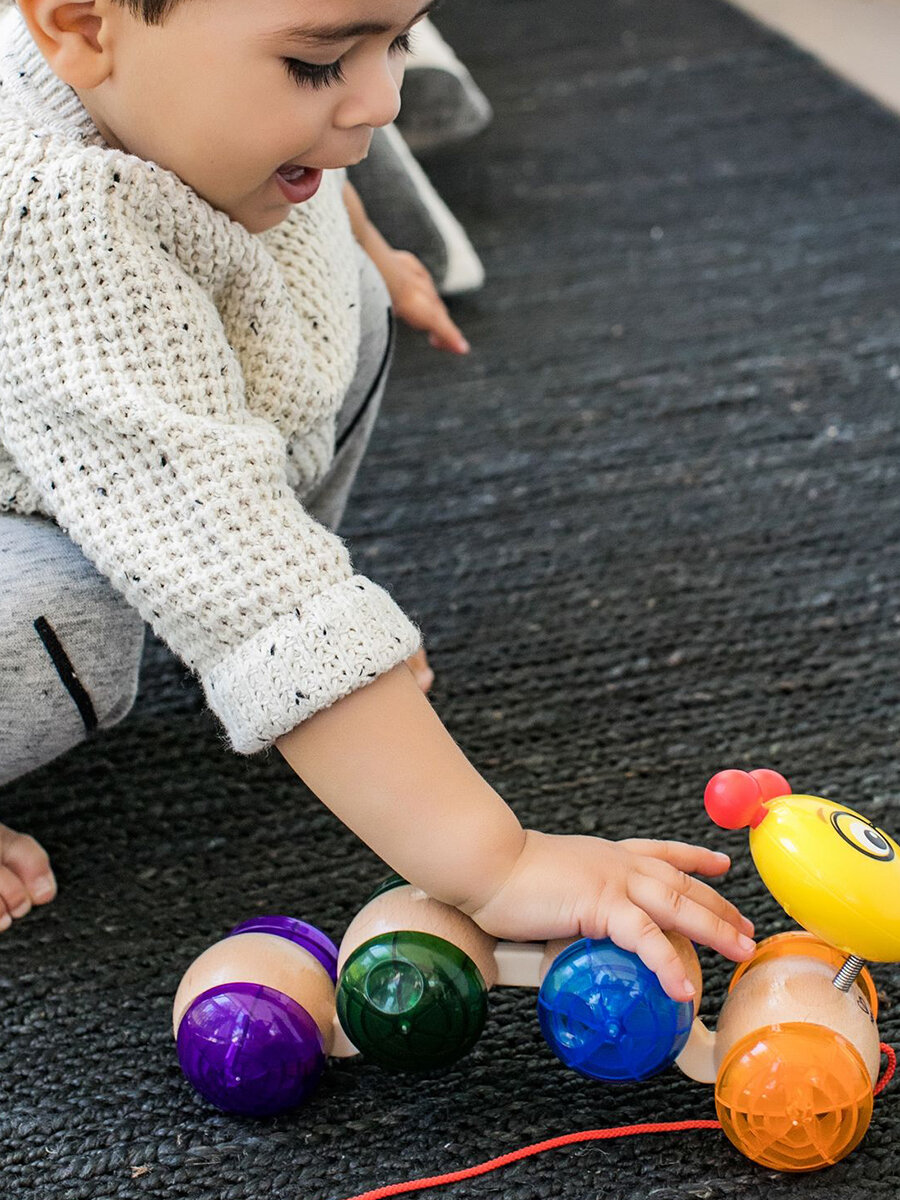 Каталка детская на веревочке Hape Волшебная Гусеница 11655_HP