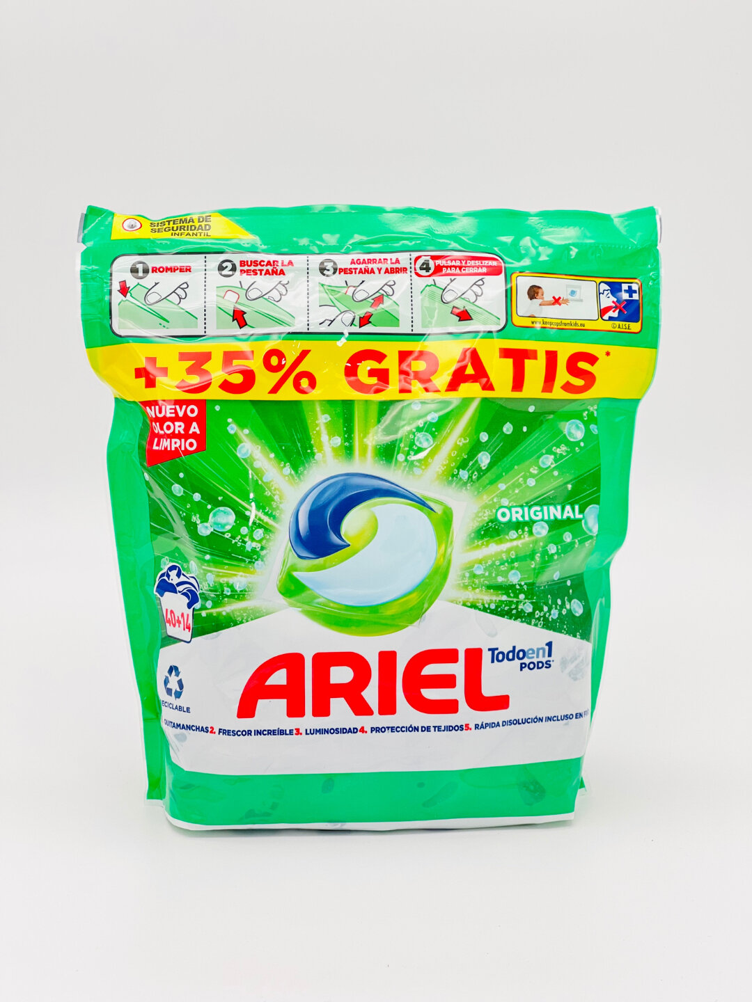 Капсулы для стирки Ariel, для цветного белья, восстановление цвета, Германия, 54 капсулы