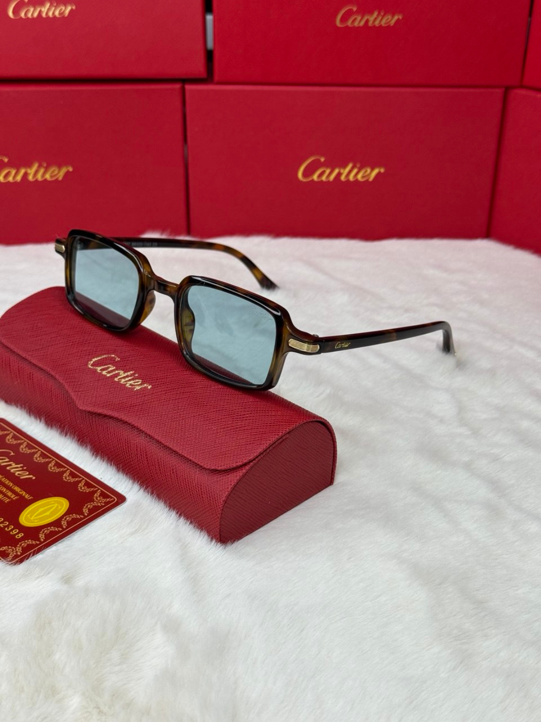 Солнцезащитные очки