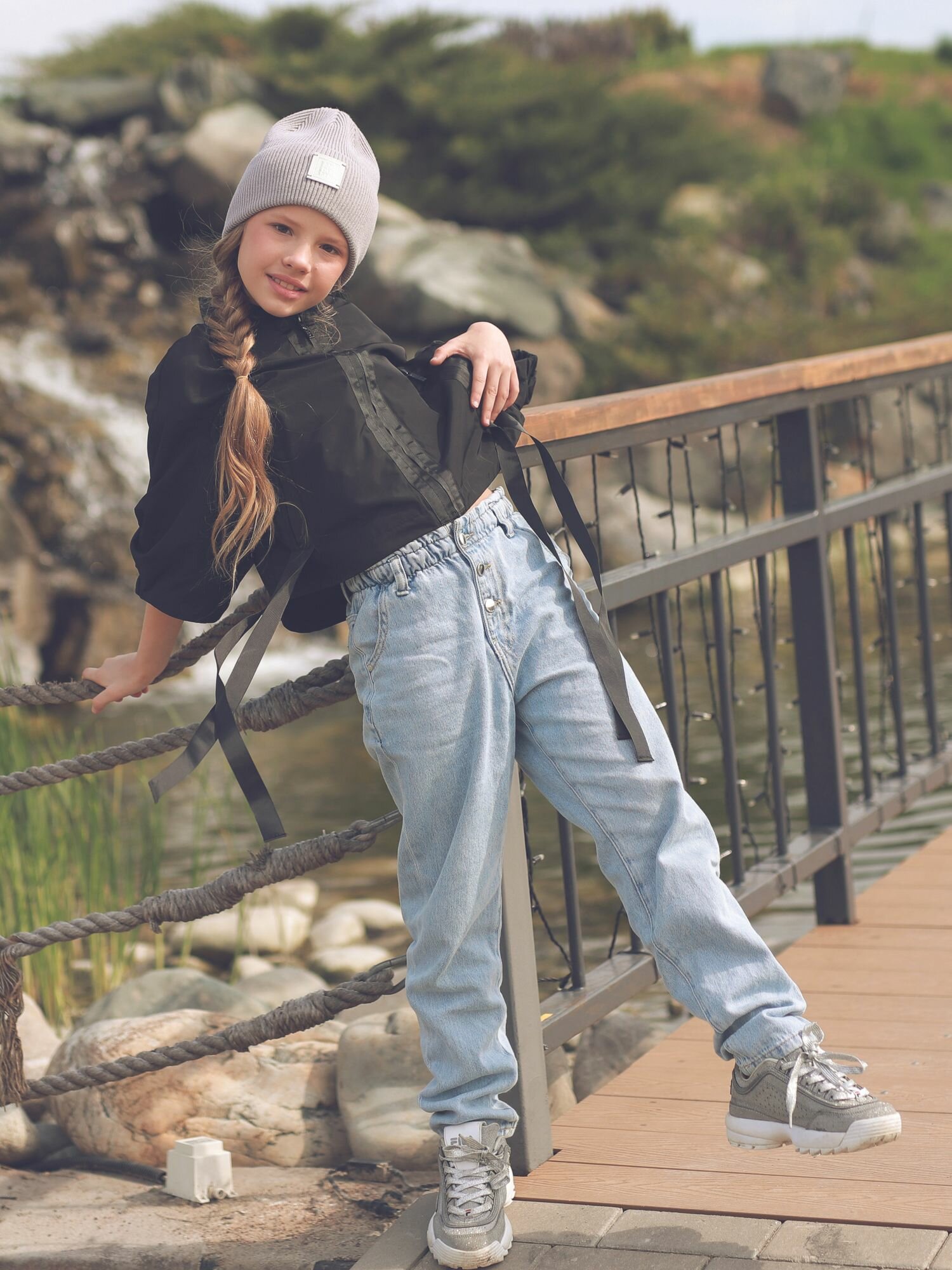 Шапка-бини Андерсен Весна-лето 2024 для девочек, размер 54-56, серый — фото 1