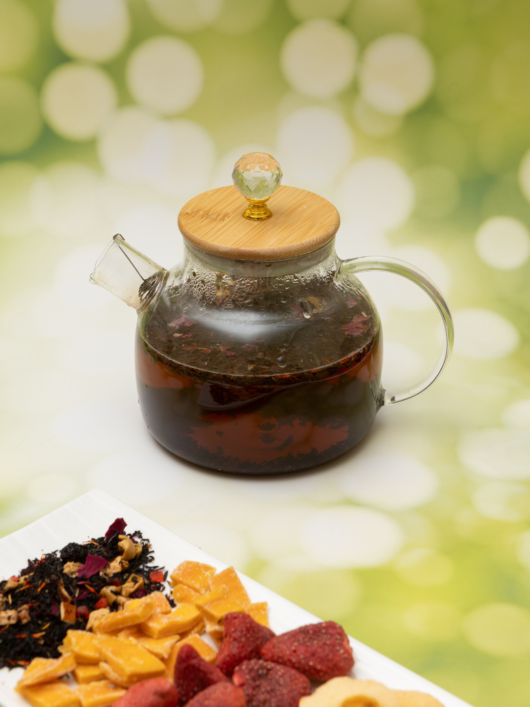 Фруктовый чёрный чай "Бутоны Роз", с натуральным составом и неповторимым вкусом, 100 г — фото 1