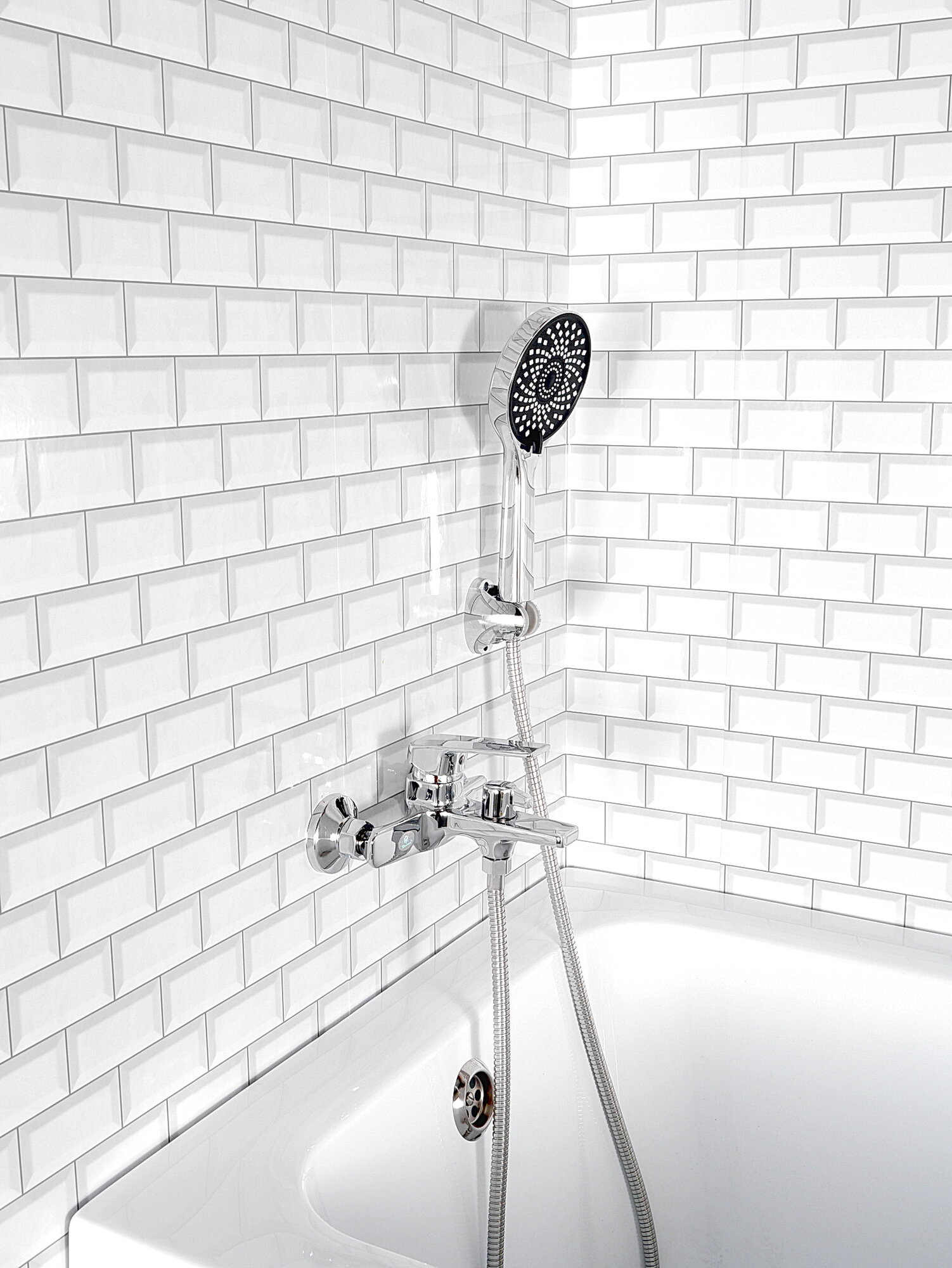 Смеситель Diadonna, для ванны, латунь, однорычажный, с душевым гарнитуром — фото 1