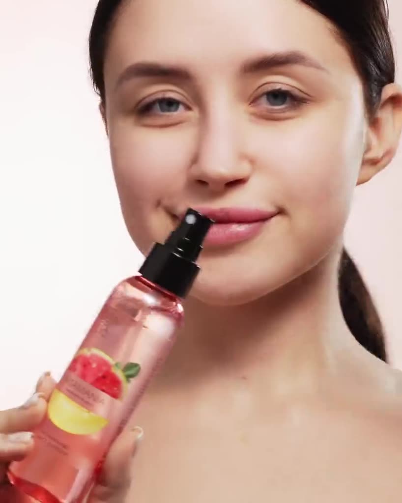 Мист для тела Faberlic Vitamania "Арбуз и дыня", увлажняющий, для всех типов кожи, 120 мл — фото 1