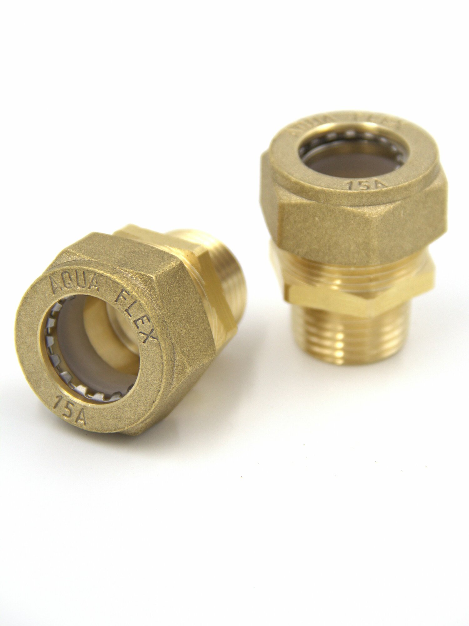 Муфта SM 15*1/2" с наружней резьбой 1/2 дюйма (папа) для гофрированной трубы 15 мм - фитинг AQUAFLEX 1 штука