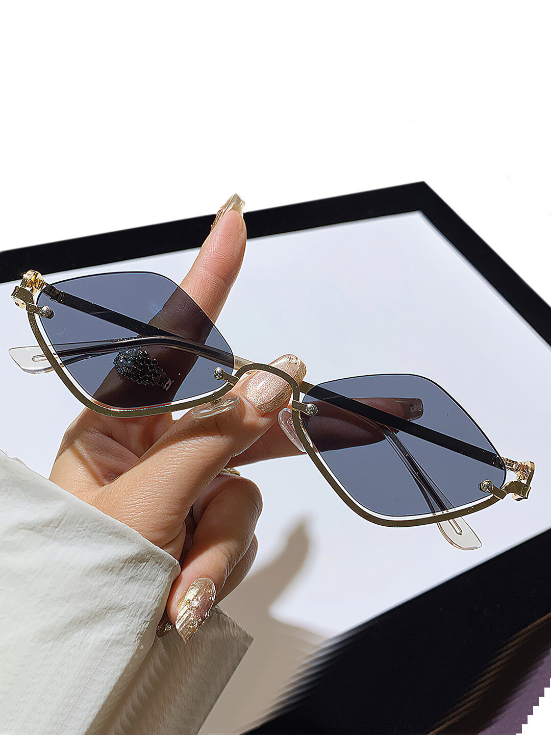 Солнцезащитные очки , черный — фото 1