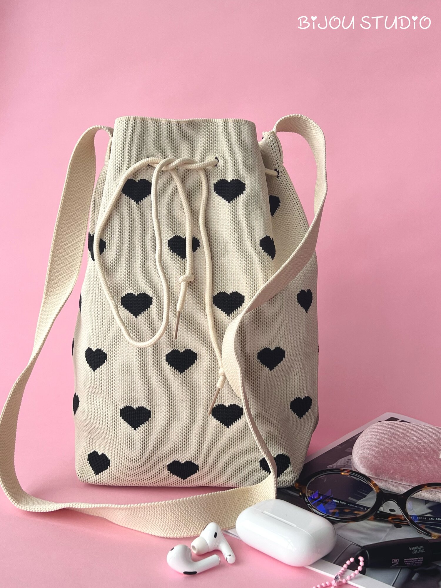 Сумка кросс-боди BIJOU.STUDIO Сумка мешок, фактура вязаная, рельефная, черный