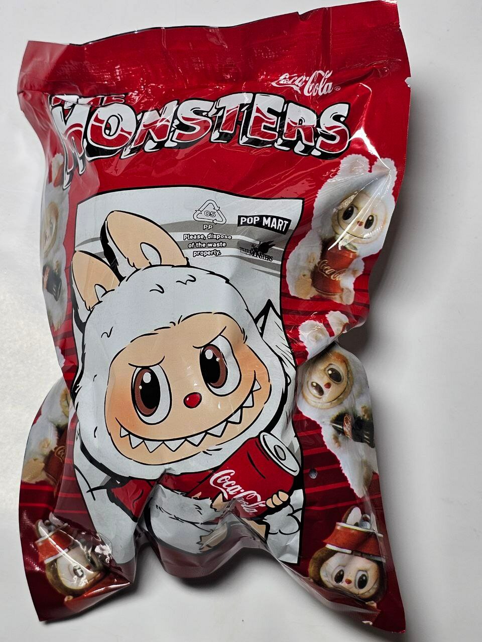 Лабубу мягкая игрушка брелок с колой/ The monsters Labubu серия кока-кола/ Сюрприз бокс (реплика)