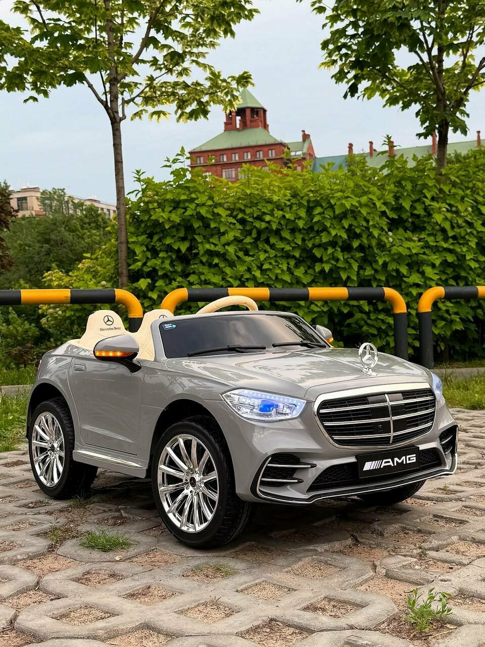 Электромобиль