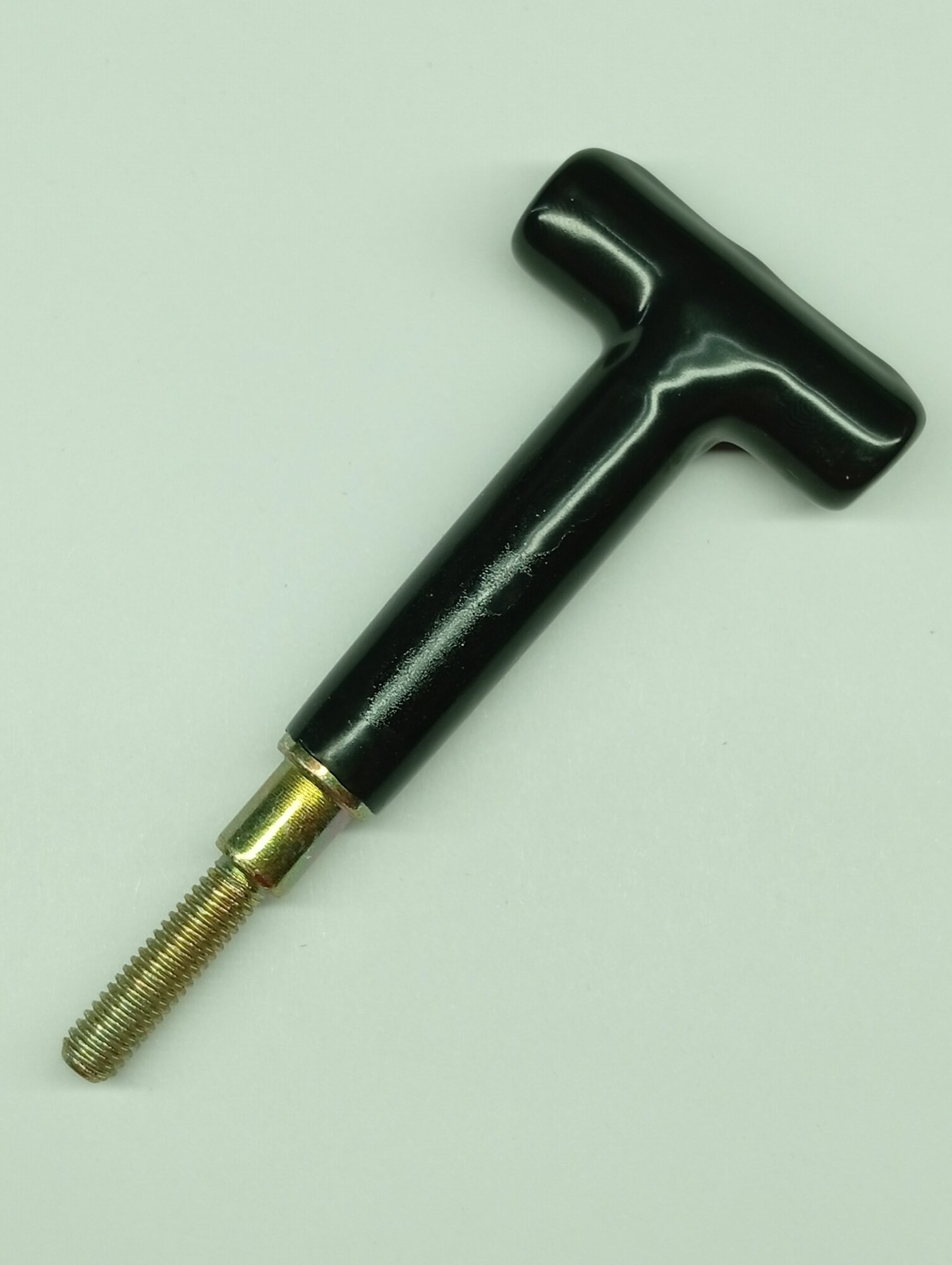 Болт Т-образный корпуса помпы CHAMPION GTP80H / 039090501300