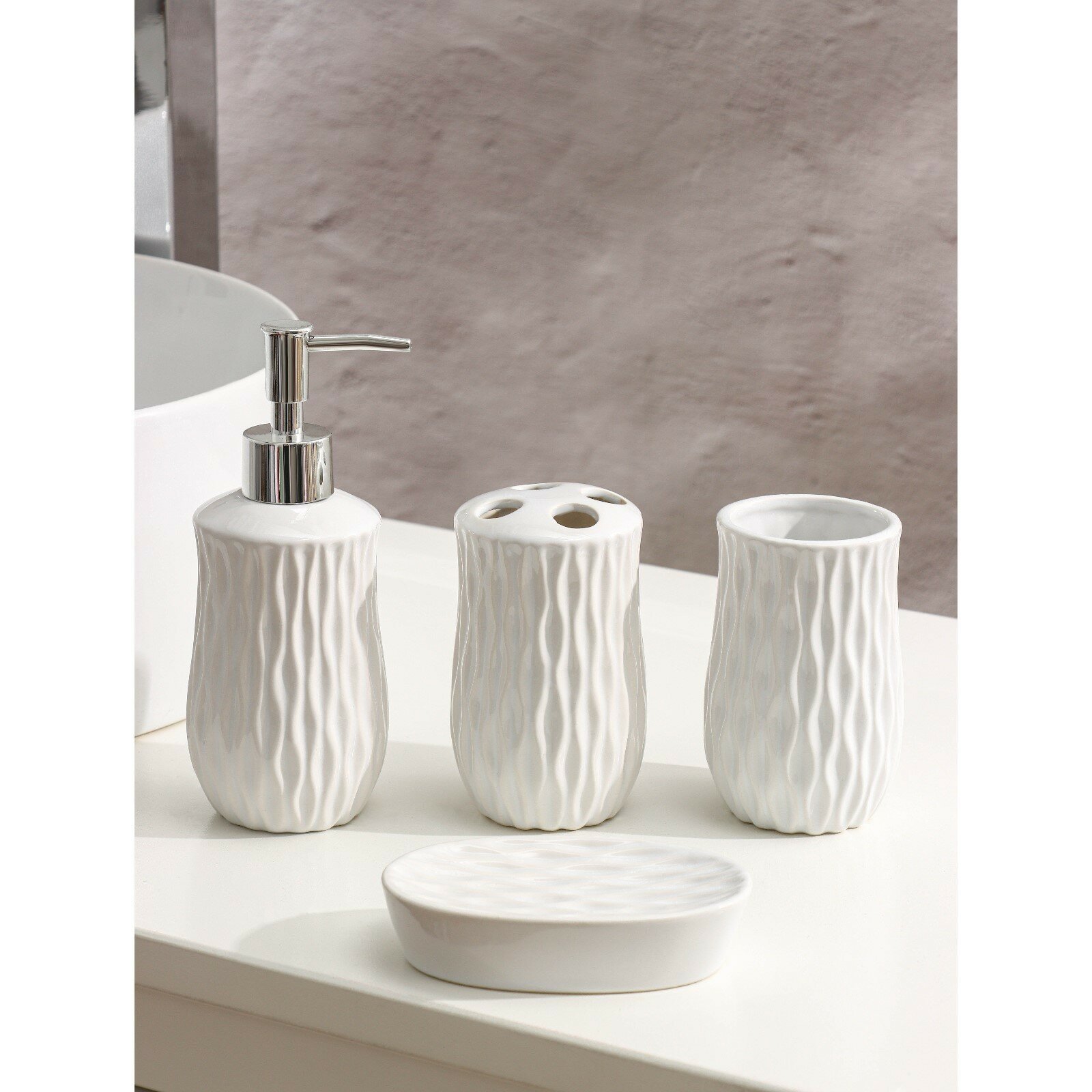 Аксессуары для ванной Доляна «Течение», набор 4 предмета, дозатор, мыльница, стаканы, цвет белый