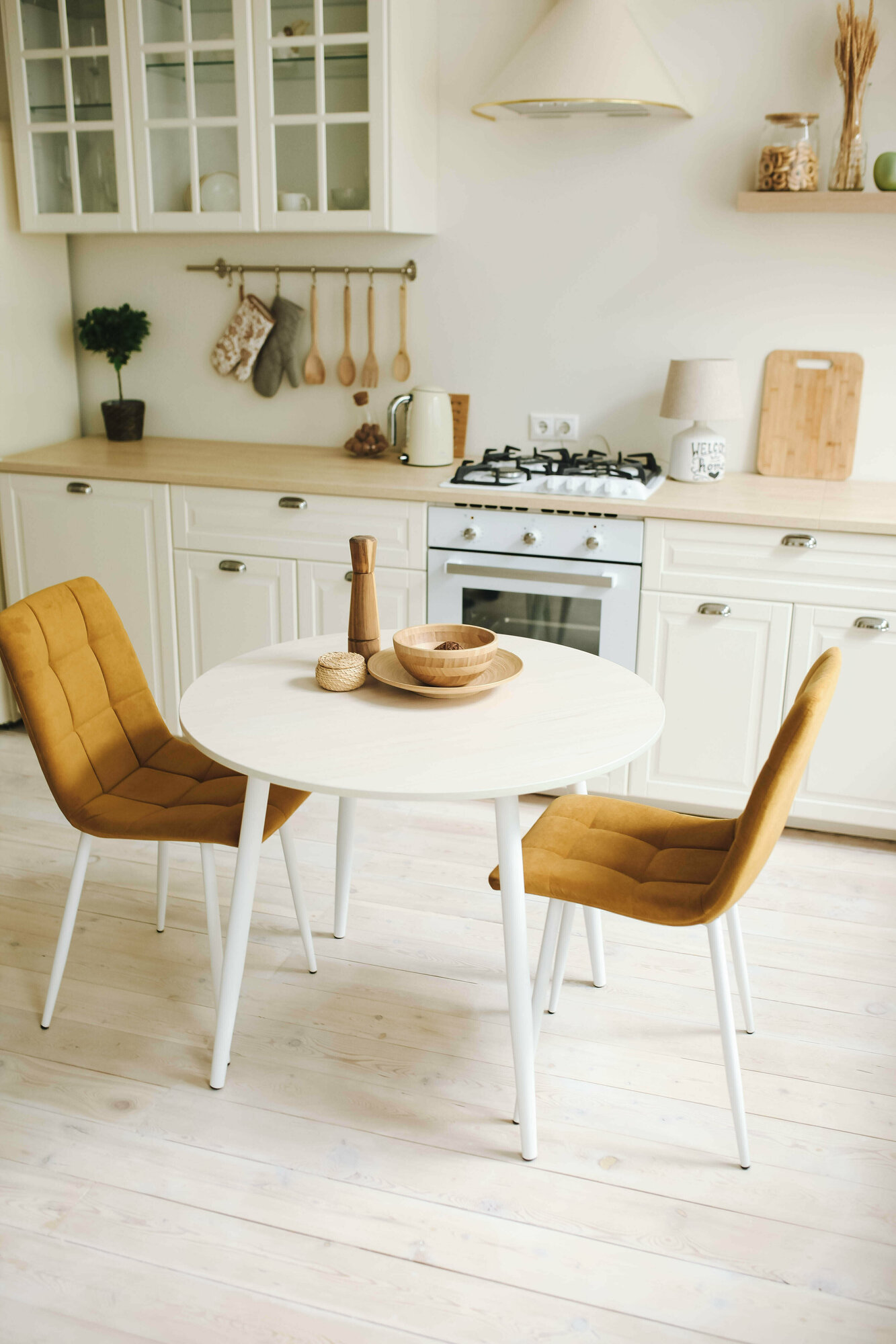 фото Стол обеденный 80L кухонный круглый для кухни