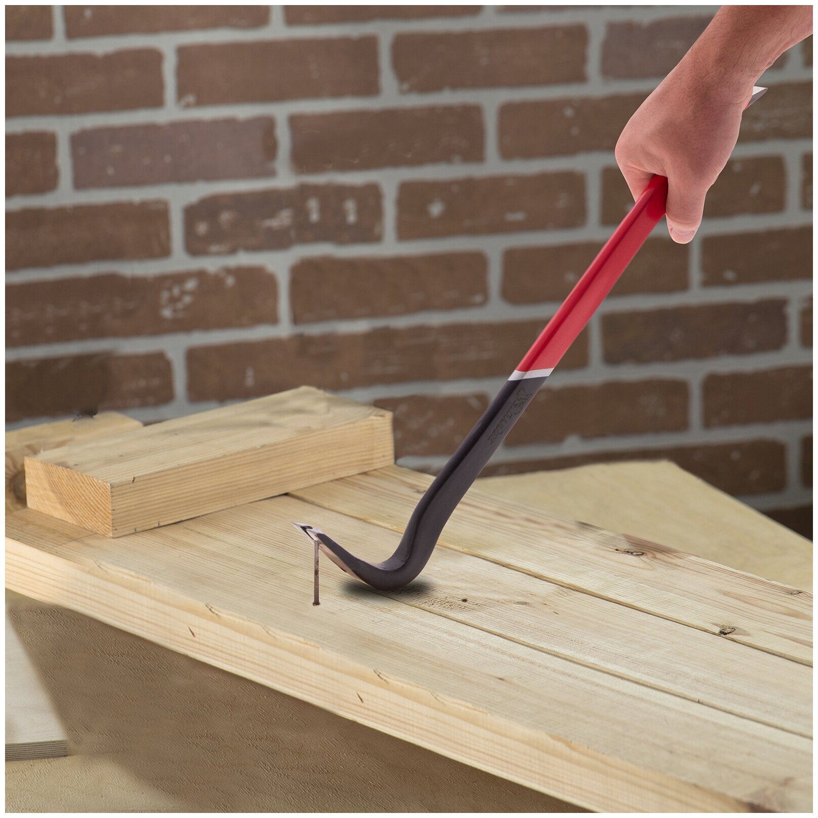 Усиленный лом-гвозодер MATRIX 25231 450 мм для демонтажа металлоконструкций и крепежа — фото 1