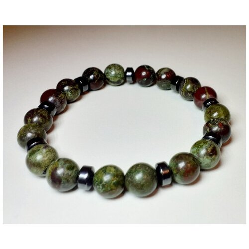 фото Браслет из натурального эвдиалита 8 мм с вставками из гематита уральские камни