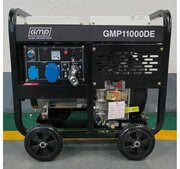 Дизельный генератор GMP 11000DE (8300 Вт, 8.3 кВт, ручной и электрический запуск, 2 розетки 220В, выход 12В, на колесах, глушитель, аккумулятор)