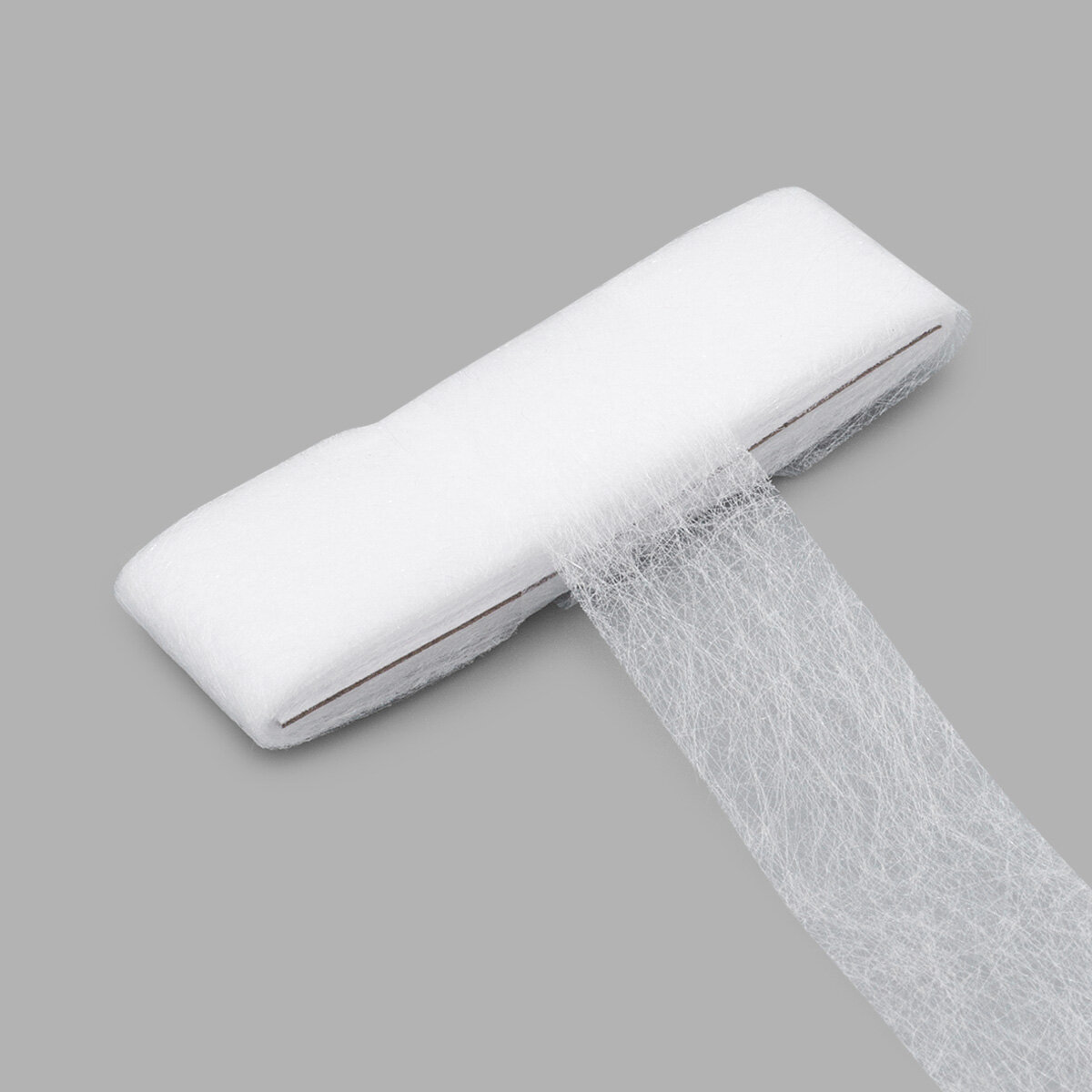 Паутинка клеевая для ткани 20 мм*5 м, термоклеевая лента, двухсторонняя, белая, Hobby&Pro — фото 1