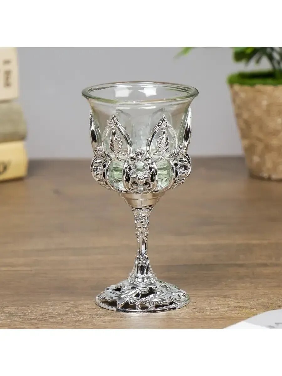 Подсвечник