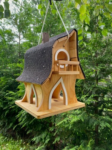 Изображение товара Кормушка для птиц и грызунов "Домик Феи", Ш26 Г260 В340см, материал фанера, покрыта льняным маслом, крыша покрыта мягкой черепицей