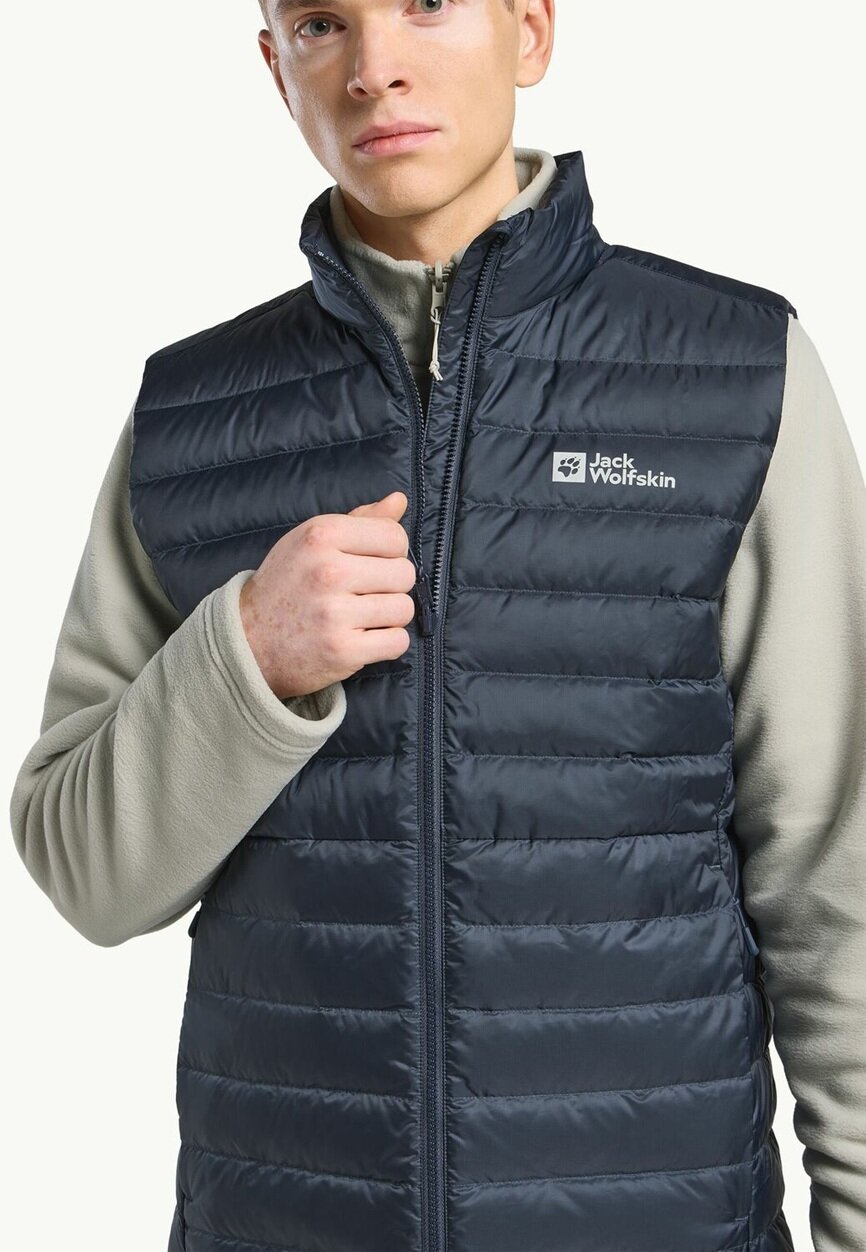 Жилет Jack Wolfskin PILVI DOWN VEST, размер S, темно-синий — фото 1