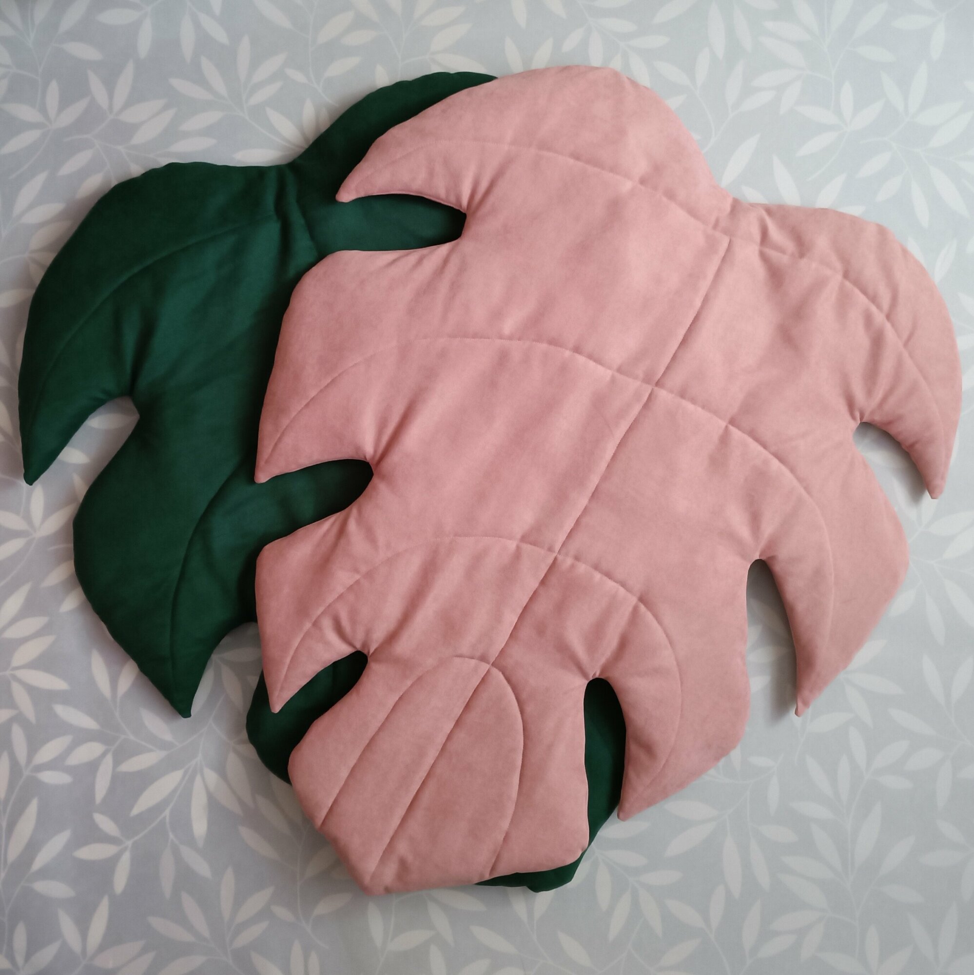 Ковёр лист Монстера из канваса,розовая пудра , размер 80*90см - фотография № 1