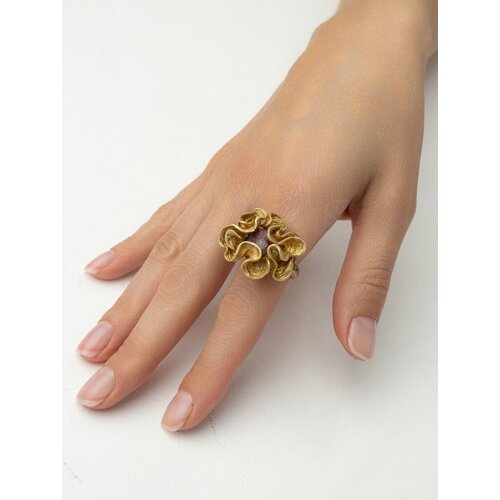 Перстень Братья Глазуновы серебро 925 проба золочение рубин безразмерное ширина 24 мм фиолетовый 27900₽