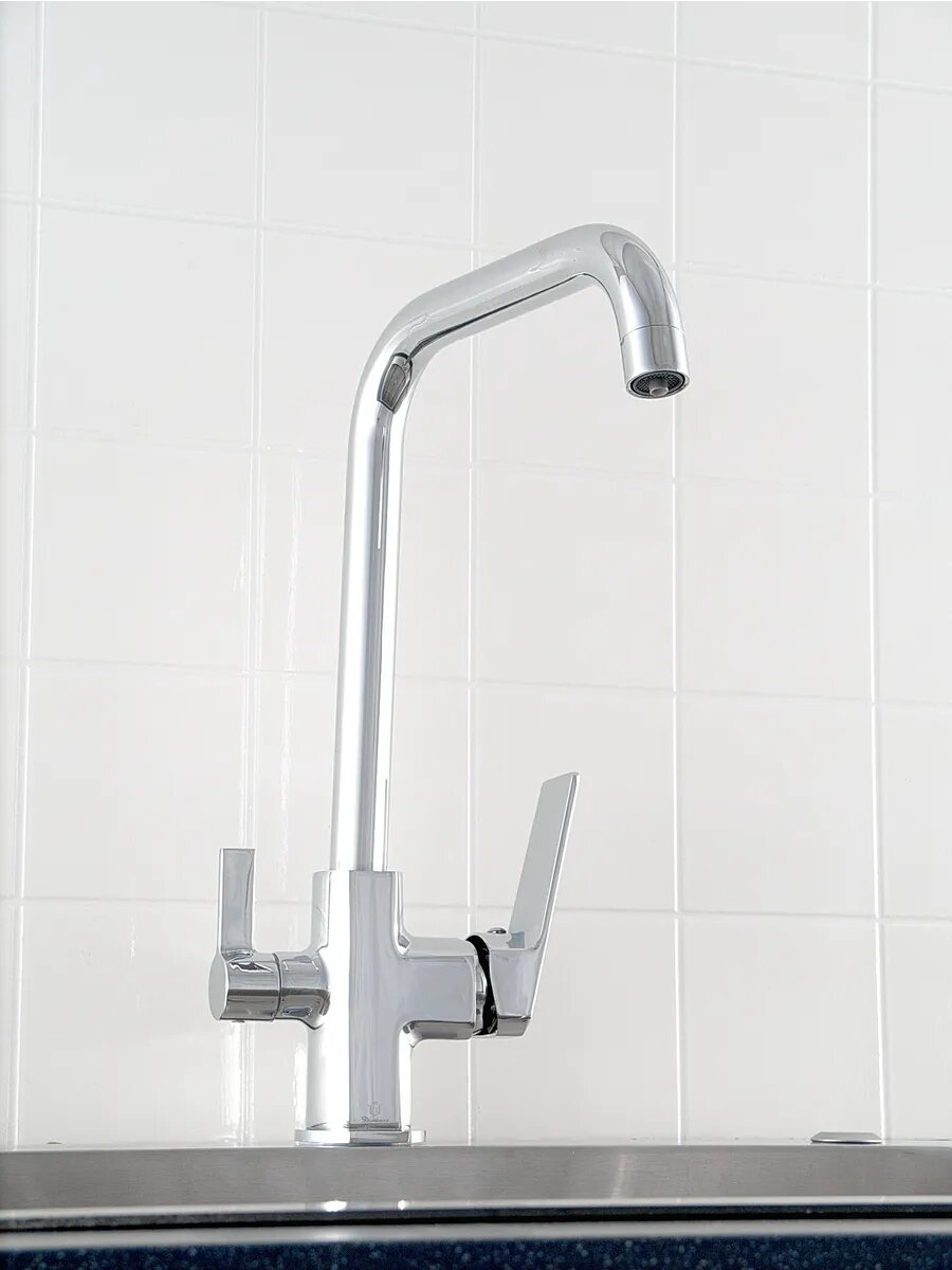 Смеситель для кухни с высоким изливом и с выходом для фильтрованной воды — фото 1