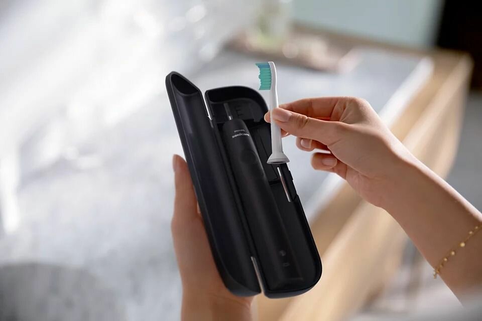 Электрическая зубная щетка Philips - фото №4