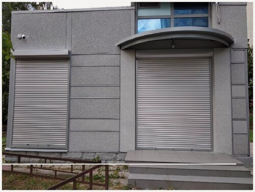 Изображение товара Роллеты рольставни 700х1200 на окна, на механическом управлении, цвет серебристый металлик RAL 9006