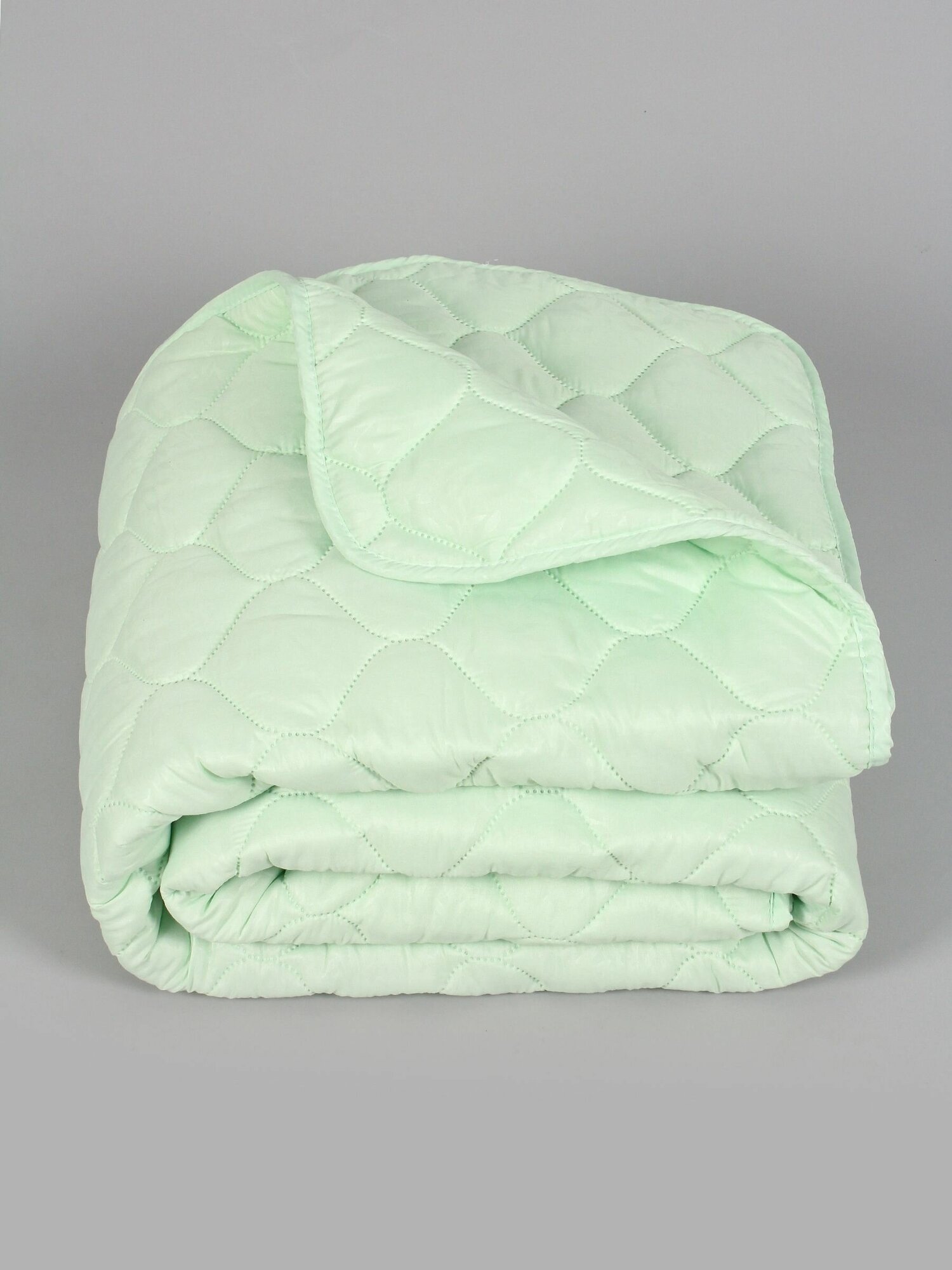 Одеяло "Бамбуковое волокно" полновесное, 1,5 спальное, в микрофибре, плотность 300 г/м2 - фотография № 4