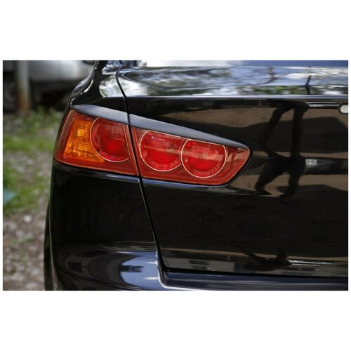 Накладки на задние фонари (реснички) Mitsubishi Lancer X 2007-2010
