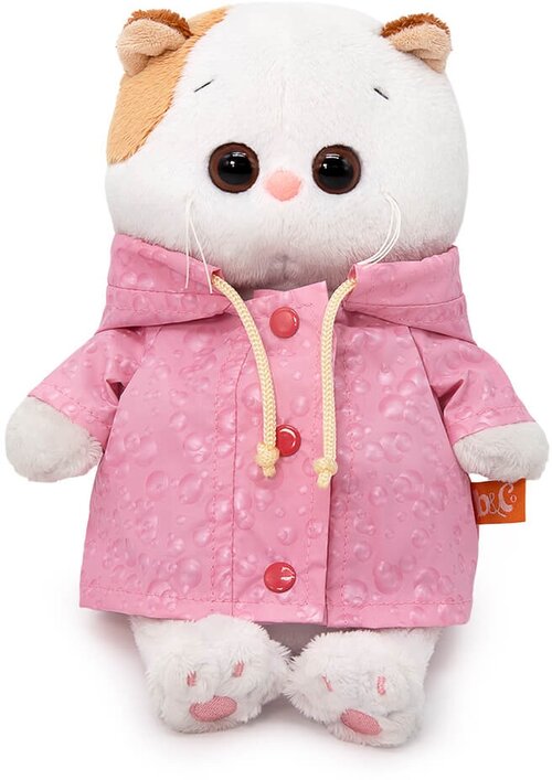 Мягкая игрушка Basik&Co Кошечка Ли-Ли BABY в плащике, 20 см, белый/розовый